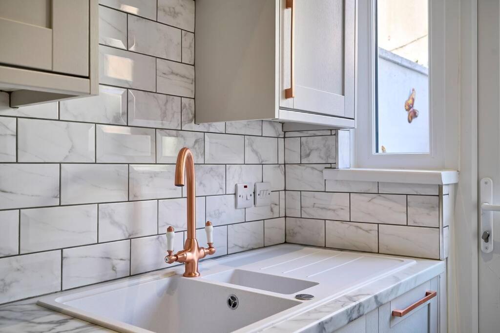 Villa Belfast Luxury Lets - Windsor Townhouse Esterno foto