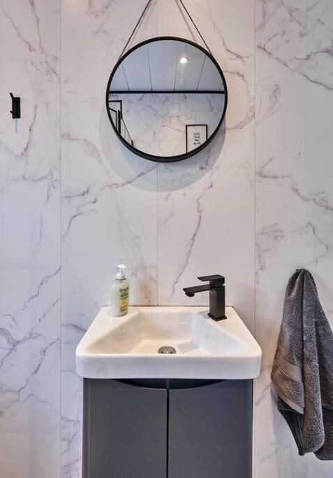 Villa Belfast Luxury Lets - Windsor Townhouse Esterno foto