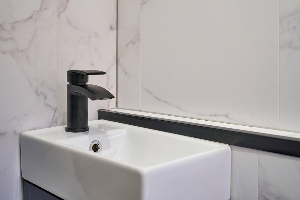 Villa Belfast Luxury Lets - Windsor Townhouse Esterno foto