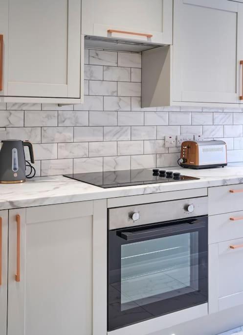 Villa Belfast Luxury Lets - Windsor Townhouse Esterno foto